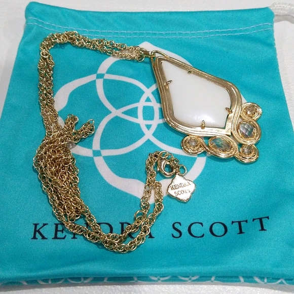Kendra Scott Teresa Necklace - Picture 3 of 4